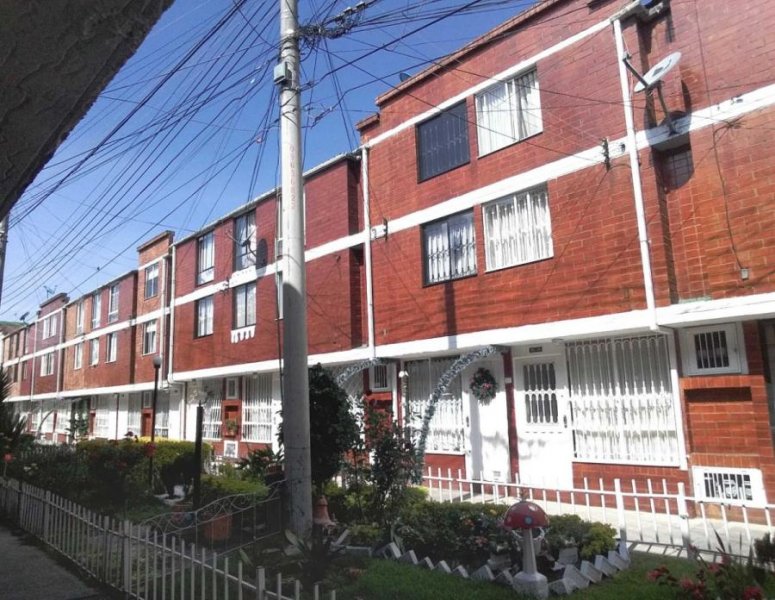 Casa en Venta en Gran Granda VILLAS DE GRANADA, Bogota D.C