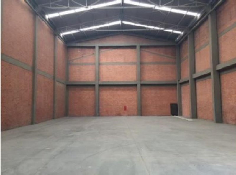 Bodega en Arriendo en MONTEVIDEO Bogotá, Bogota D.C