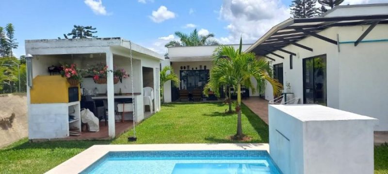 Casa en Venta en condominio residencial miravalle Jamundí, Valle del Cauca