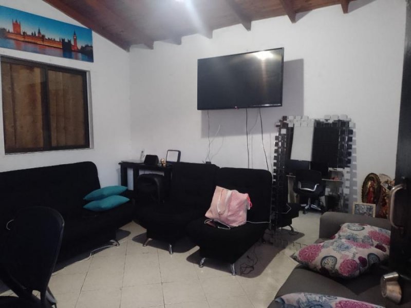 Casa en Venta en San Cayetano Aranjuez, Antioquia