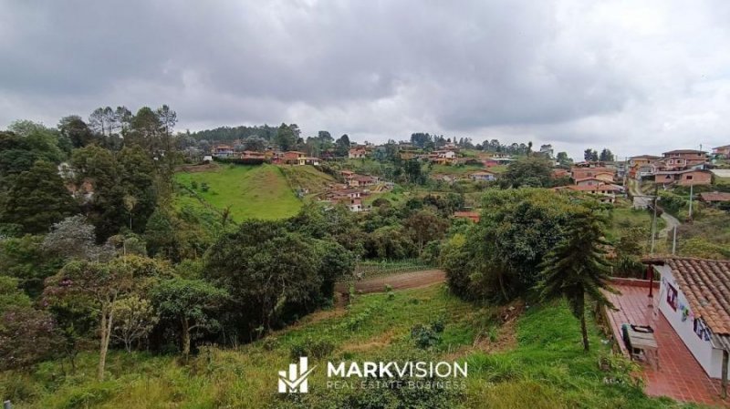 Casa en Venta en Barrio Barro Blanco Corregimiento Santa Elena, Antioquia