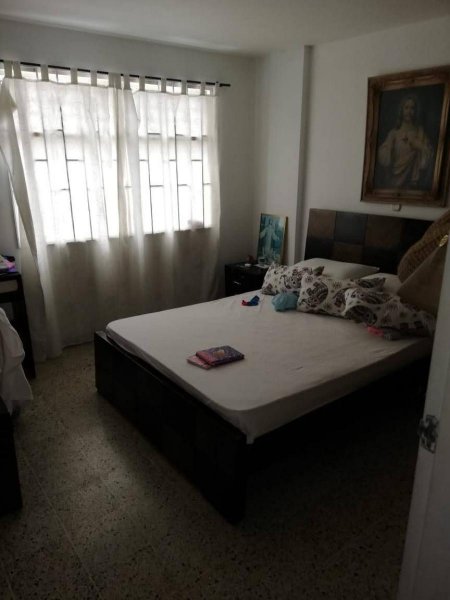 SE-VENDE-APARTAMENTO-LAURELES-NOGAL-MEDELLIN