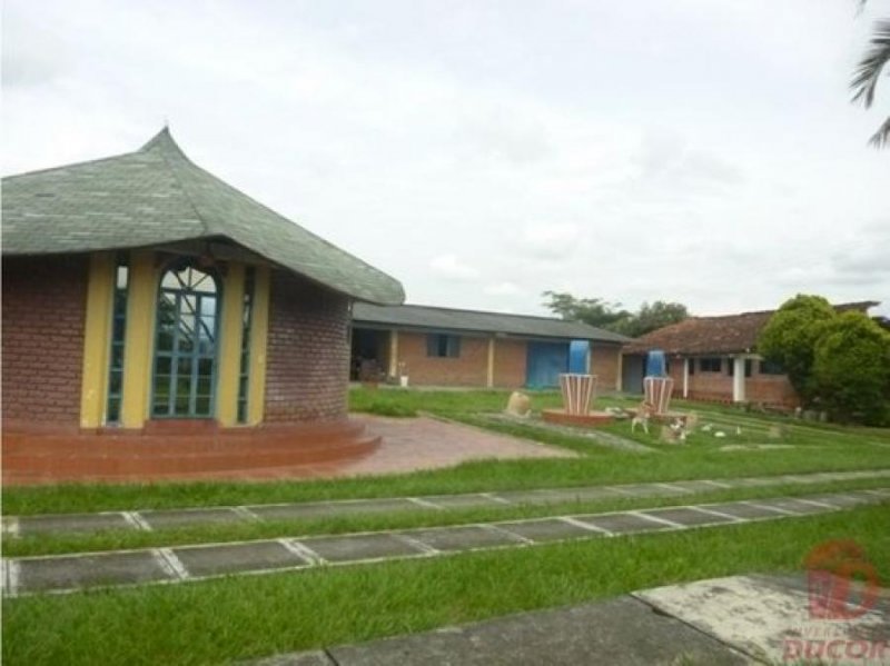 Casa en Venta en CAMPO ALEGRE Tuluá, Valle del Cauca