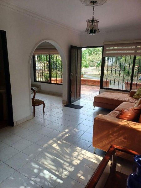 Foto Casa en Venta en Ciudadela Comfandi, Cali, Valle del Cauca - $ 390.000.000 - CAV212804 - BienesOnLine