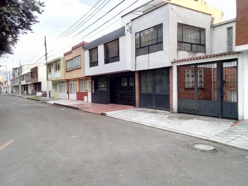 Casa en Venta en LA CABAÑA  EL PASEO LA CABAÑA, Bogota D.C