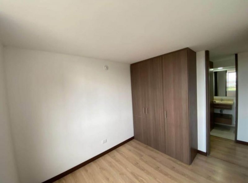 VENDO APARTAMENTO EN EL CONJUNTO GRAN GRANADA, LOCALIDAD ENGATIVA