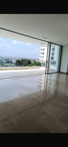 Apartamento en Venta en Menga Cali, Valle del Cauca