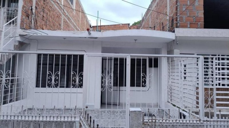 VENTA  CASA LA RIVERA NORTE DE CALI 