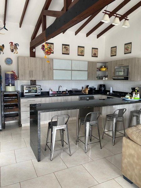 Casa en Venta en Vereda Uvital El Peñol, Antioquia